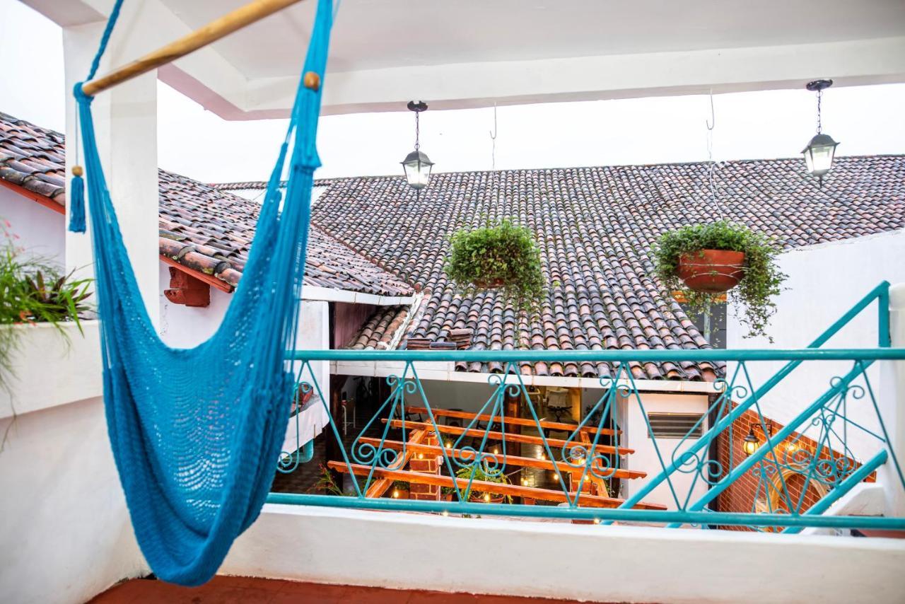 Hostal Victoria Granada Exterior photo