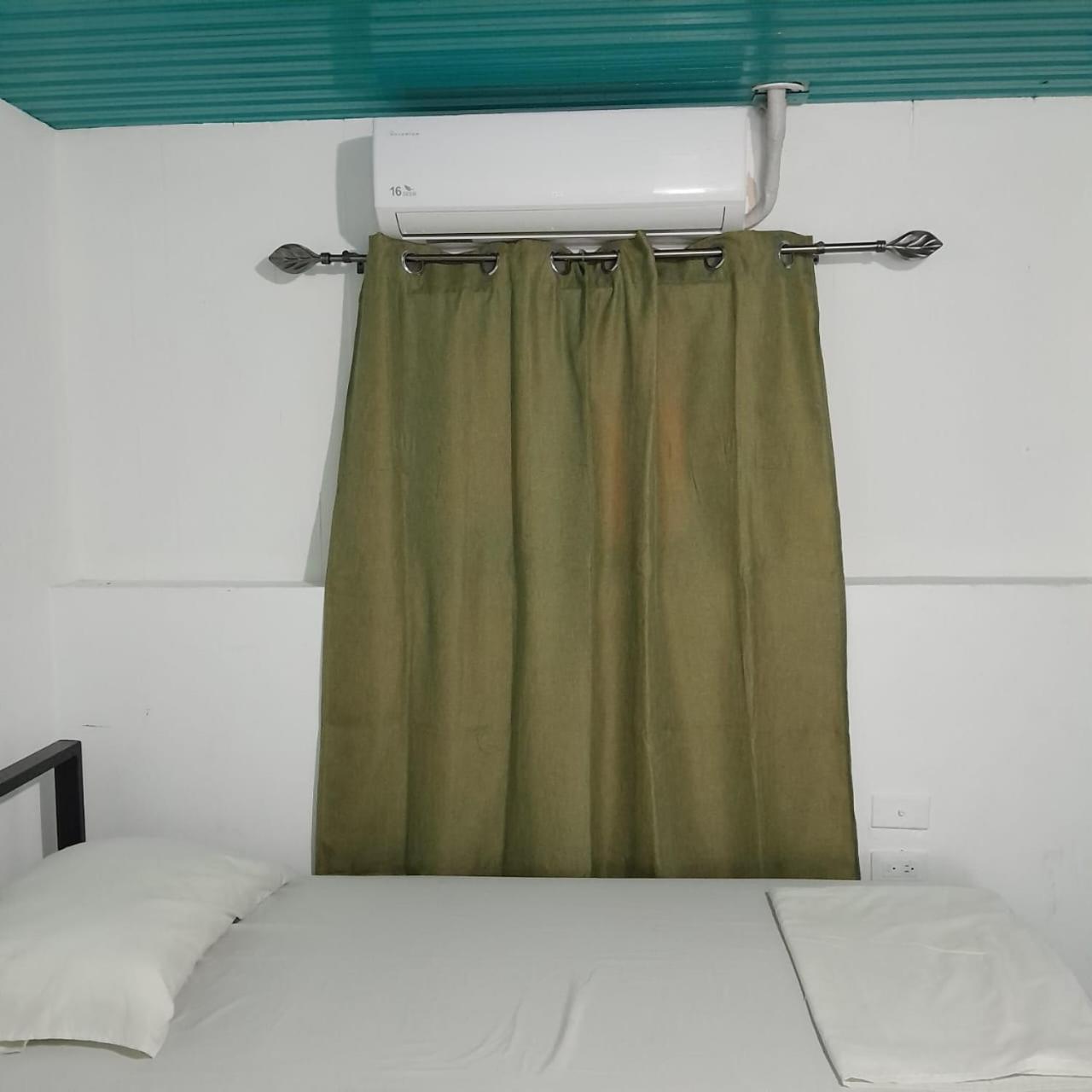 Hostal Victoria Granada Exterior photo
